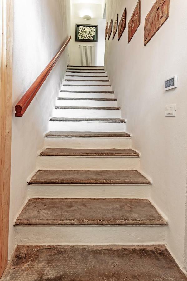 Modern Farmhouse Apartment Montabone Bagian luar foto