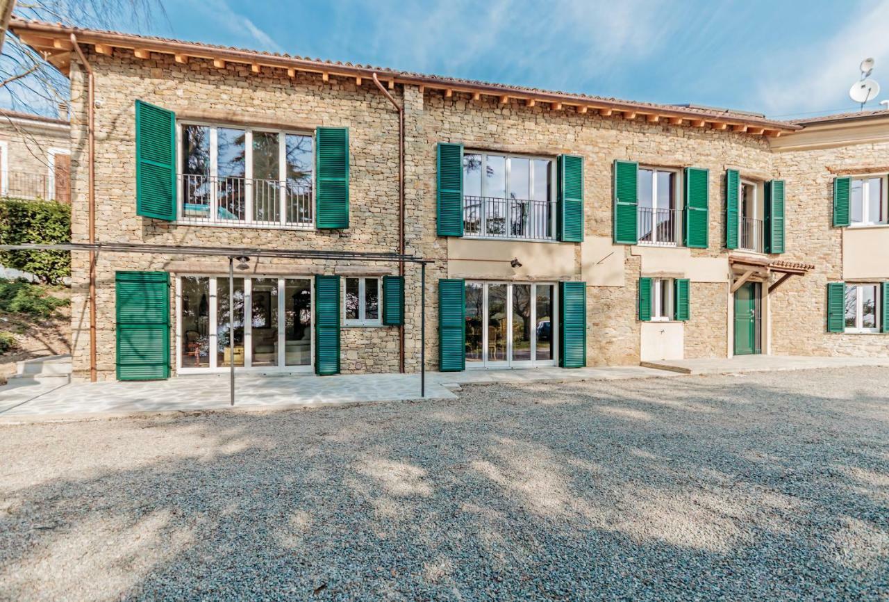 Modern Farmhouse Apartment Montabone Bagian luar foto